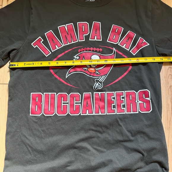 Unisex Tampa Bay Buccaneers T-Shirt - Picture 5 of 6